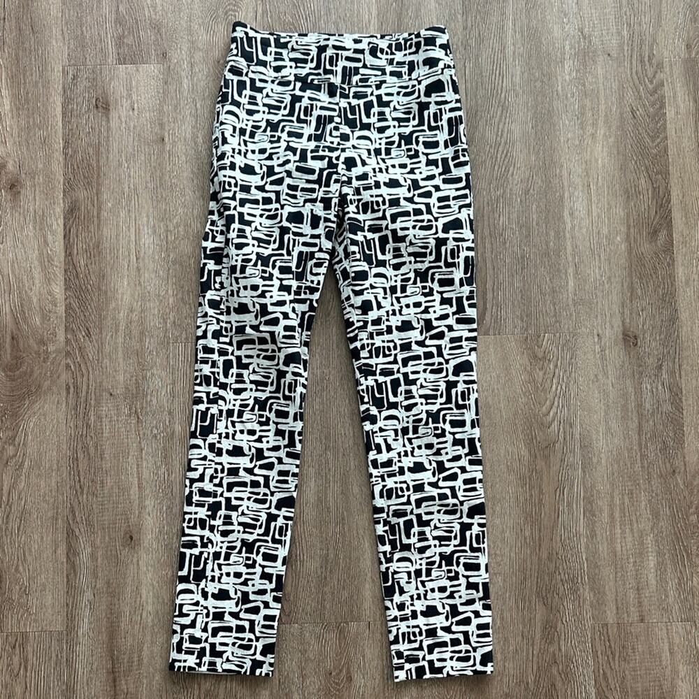 Krazy Larry Pull On Ankle Pants Black &‎ White Links Size 2 Tummy Control
